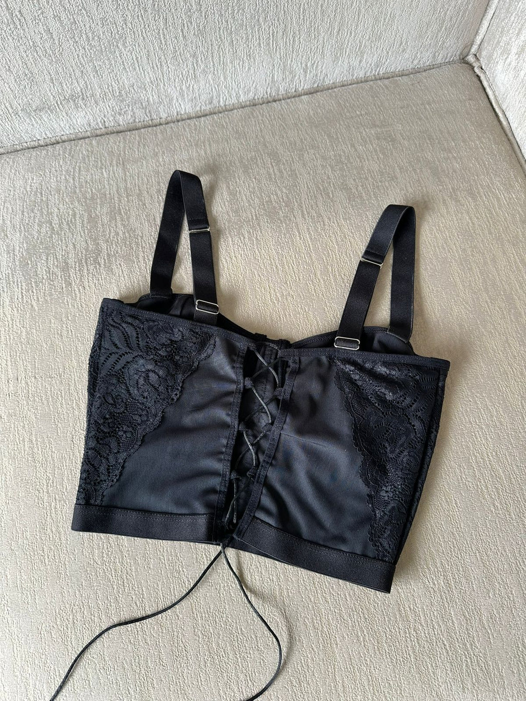 CROP TOP PERAL NEGRO