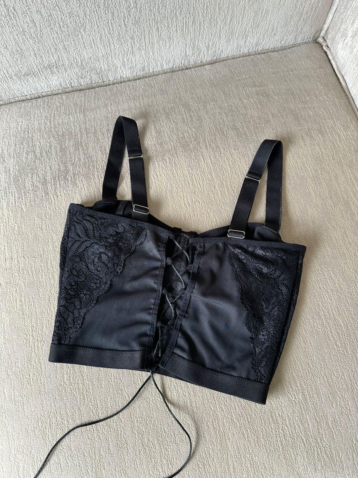 CROP TOP PERAL NEGRO